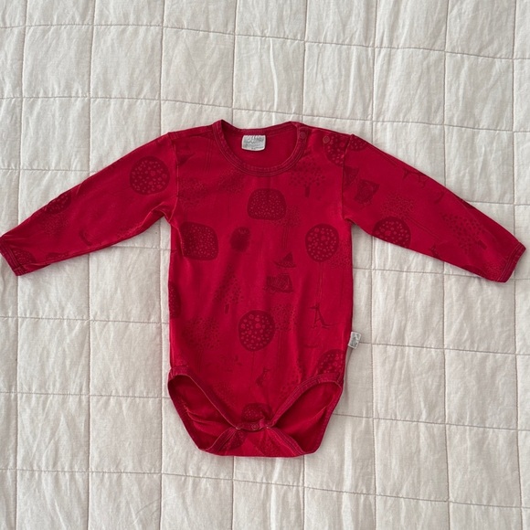 Moomin by Martinex Red Onesie with Moomin Characters - Picture 1 of 6